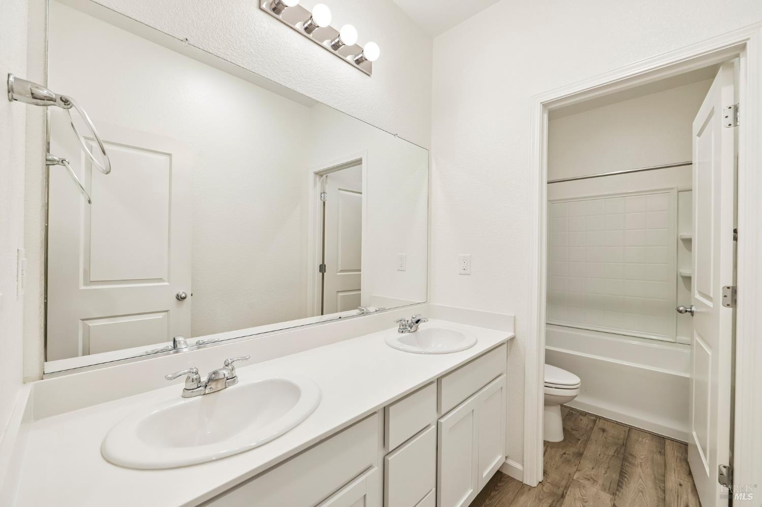 635 Honey Bee Road Dixon, CA 95620 - Photo 14 of 44
