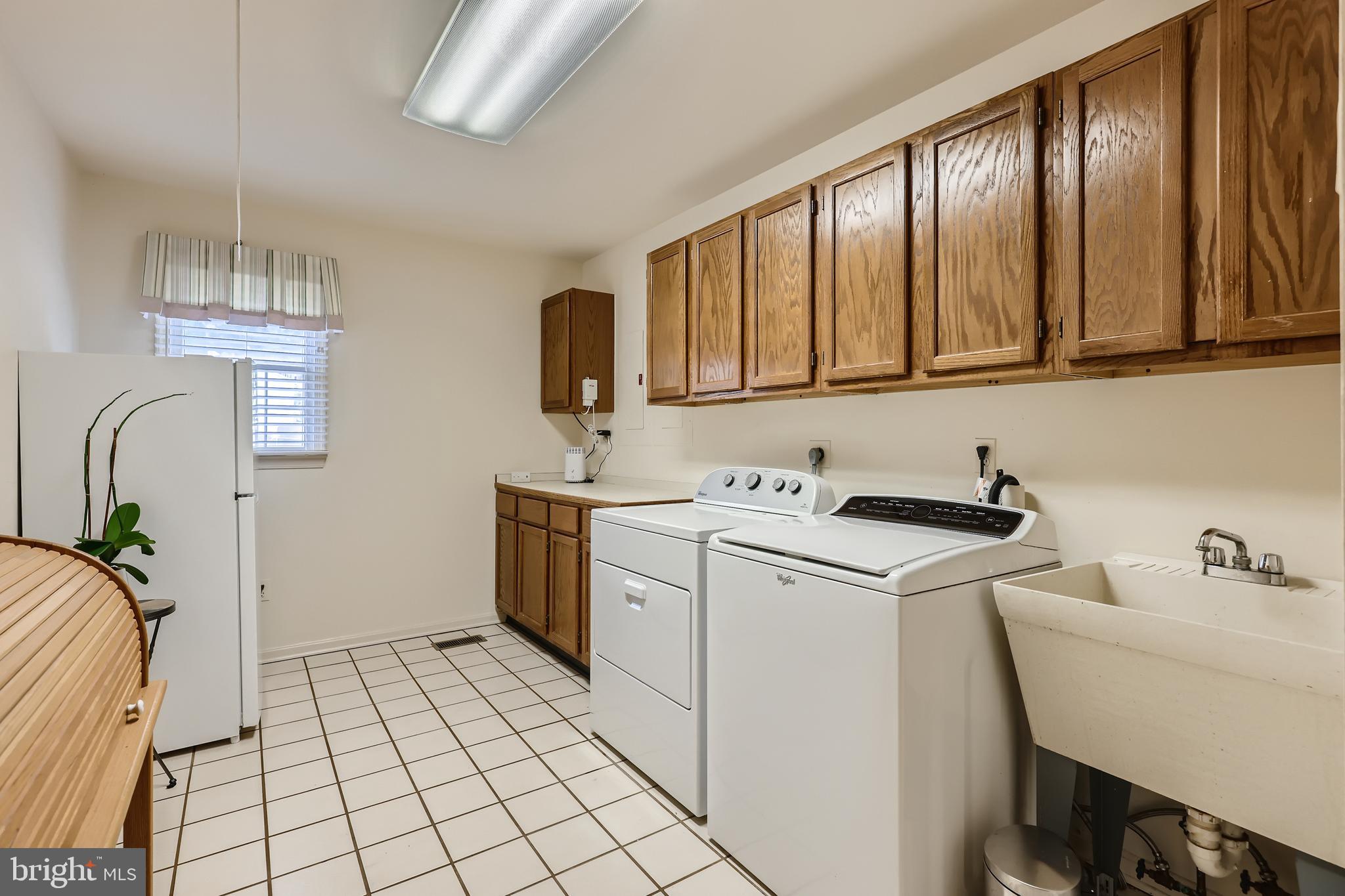 1308 Denby Road Towson, MD 21286 - Photo 17 of 35 Large Laundry/Mudroom off kitchen