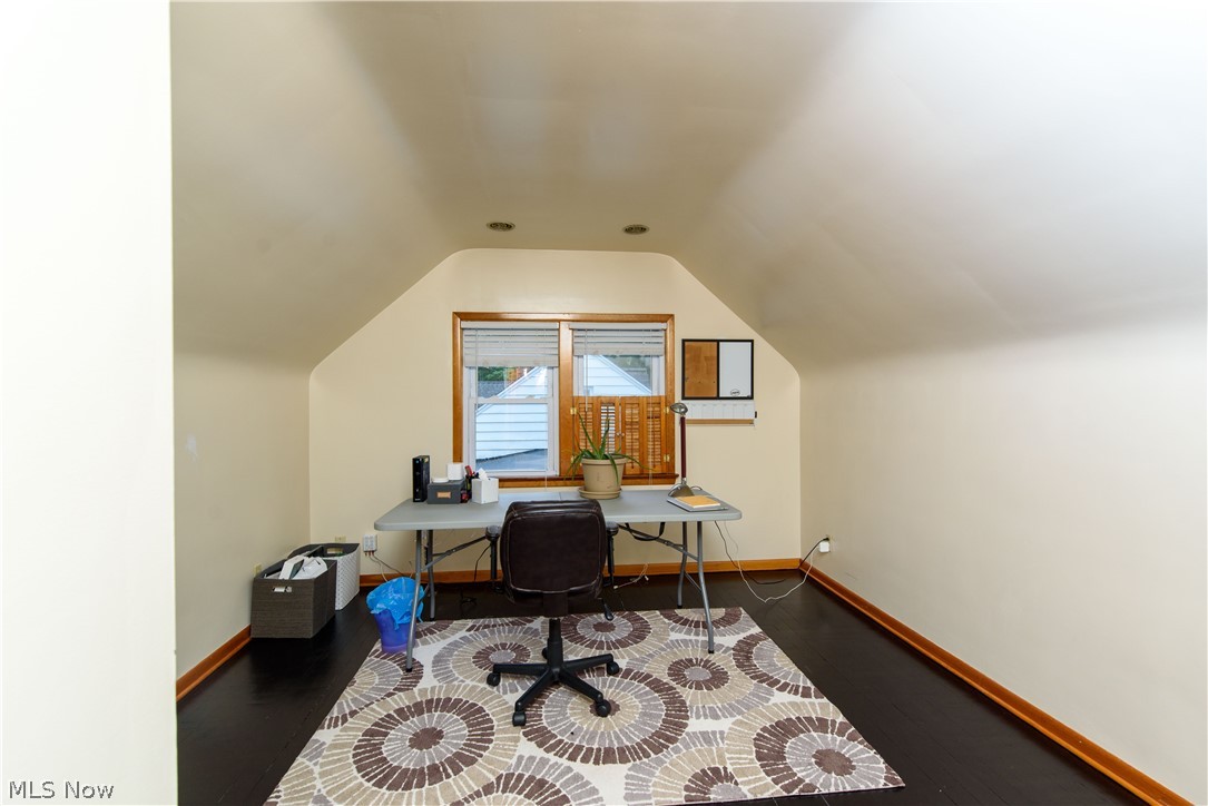 1307 Haverston Road Lyndhurst, OH 44124 - Photo 15 of 19