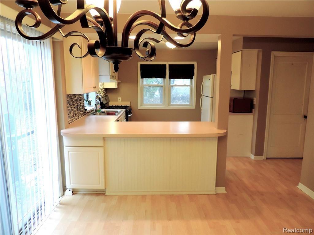 3385 Bathurst Avenue Rochester Hills, MI 48309 - Photo 7 of 19