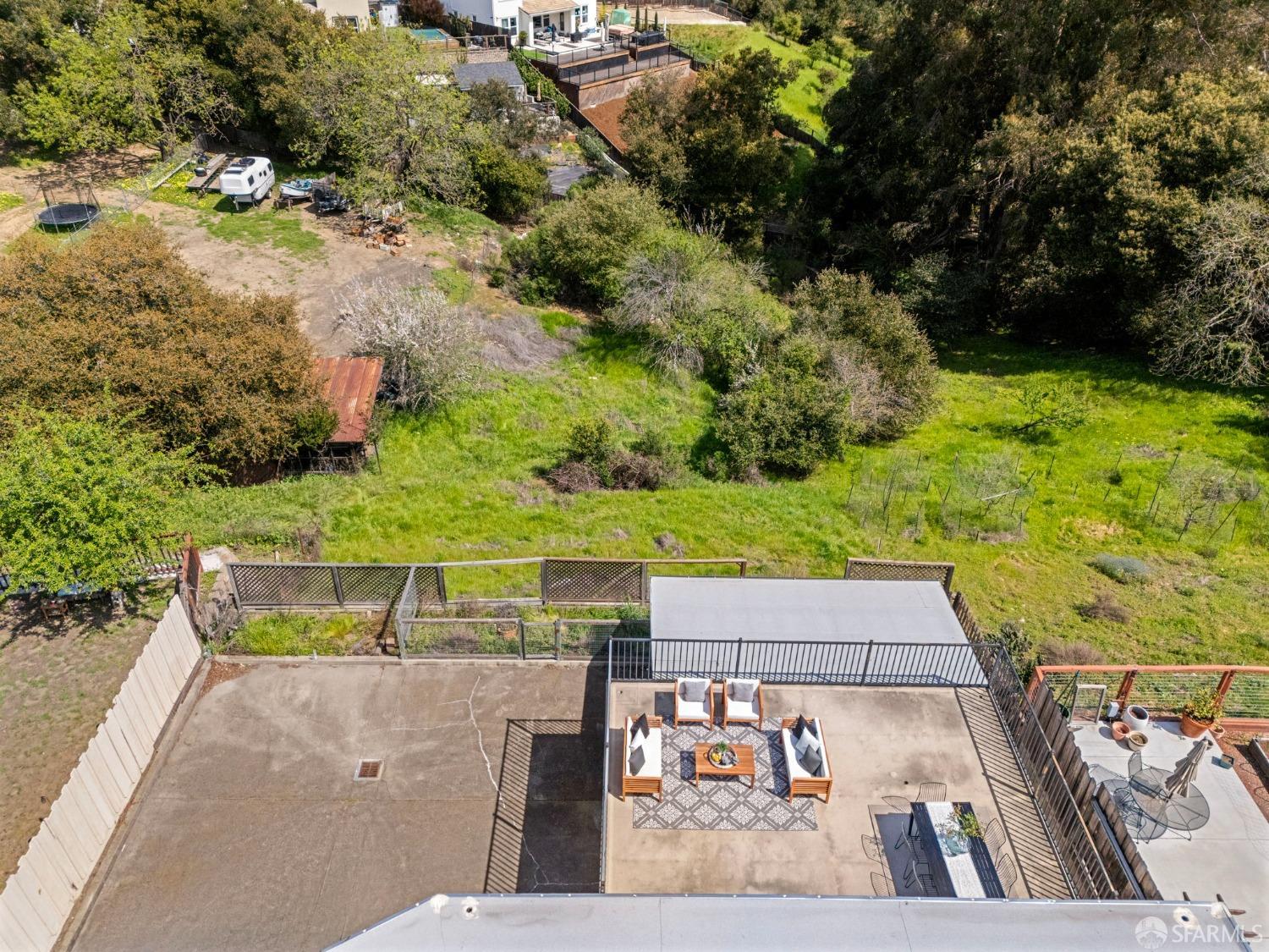 18006 Almond Road Castro Valley, CA 94546 - Photo 15 of 81 Gallery Image 15