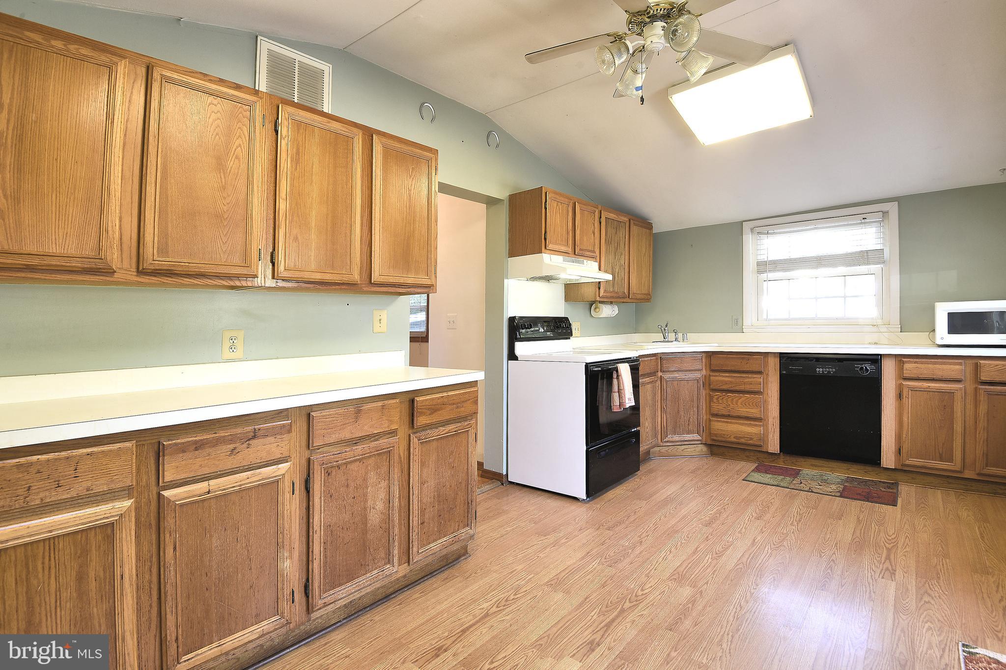 15 Dogwood Road Riva, MD 21140 - Photo 5 of 32 Cabinets & Counter Space Galore