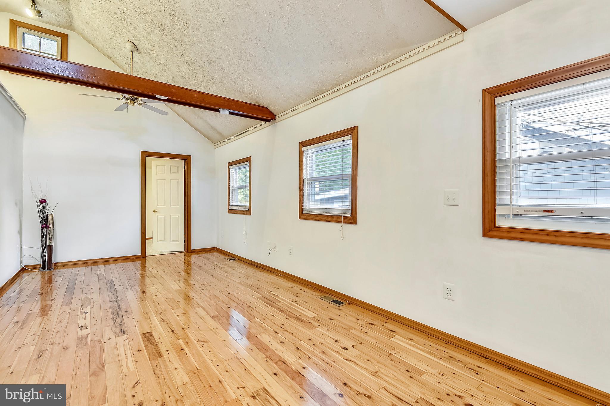 15 Dogwood Road Riva, MD 21140 - Photo 6 of 32 Open Design will Appeal