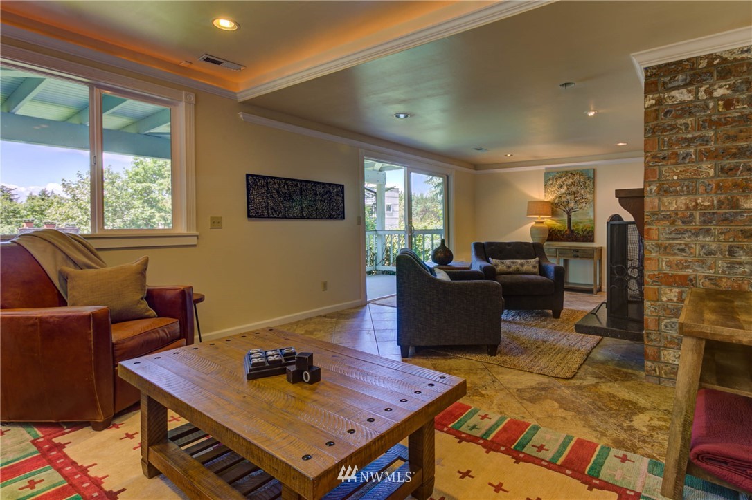 4429 Southwest Rose Street Seattle, WA 98136 - Photo 18 of 25 Gallery Image 18
