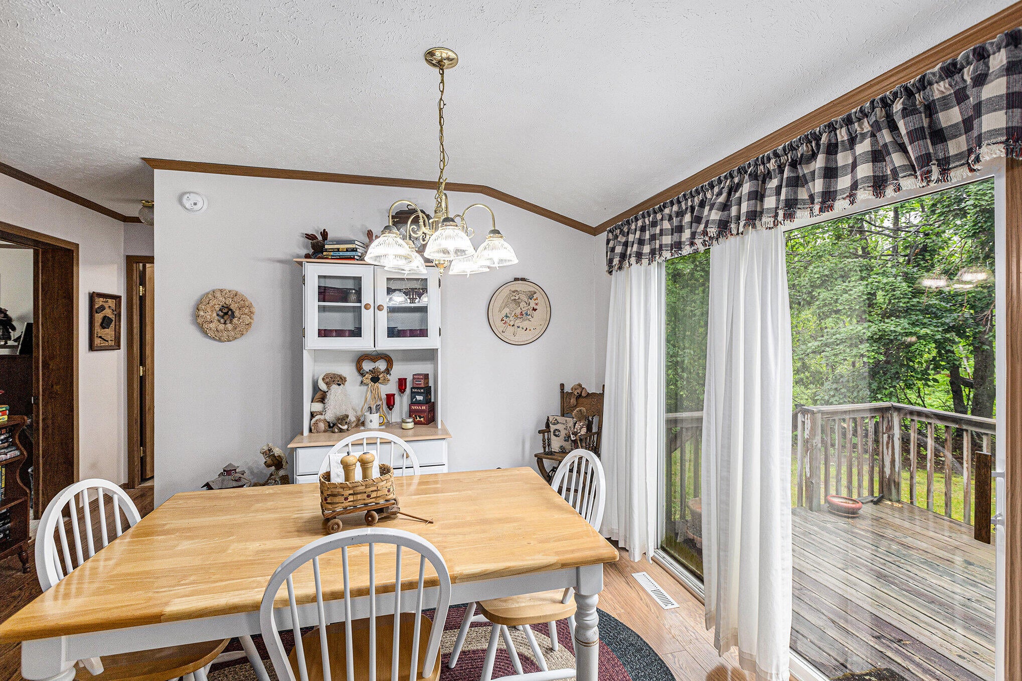 1185 Splendor Valley Road Johannesburg, MI 49751 - Photo 7 of 26 Dining Room