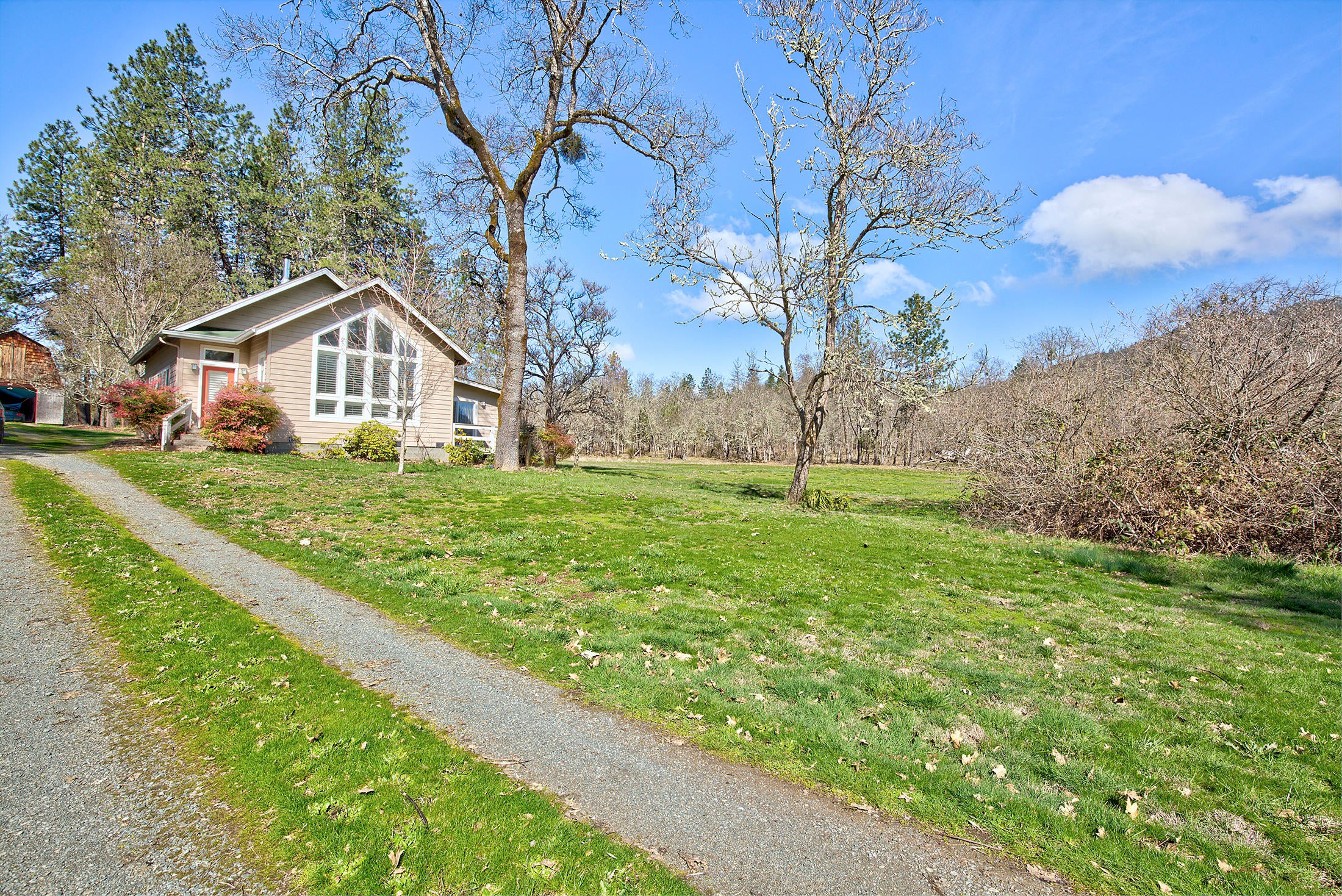 280 Oxyoke Road Grants Pass, OR 97526 - Photo 1 of 59 280oxyoke007