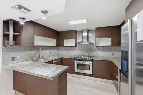 $675,000 | 1627 Brickell Avenue, Unit 603, Miami, FL 33129
