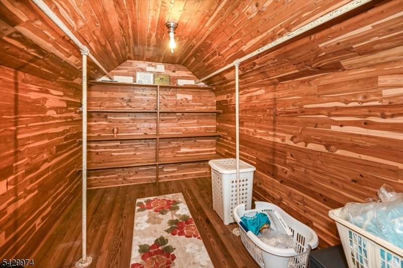 111 Jackson Avenue Wayne, NJ 07470 - Photo 19 of 27