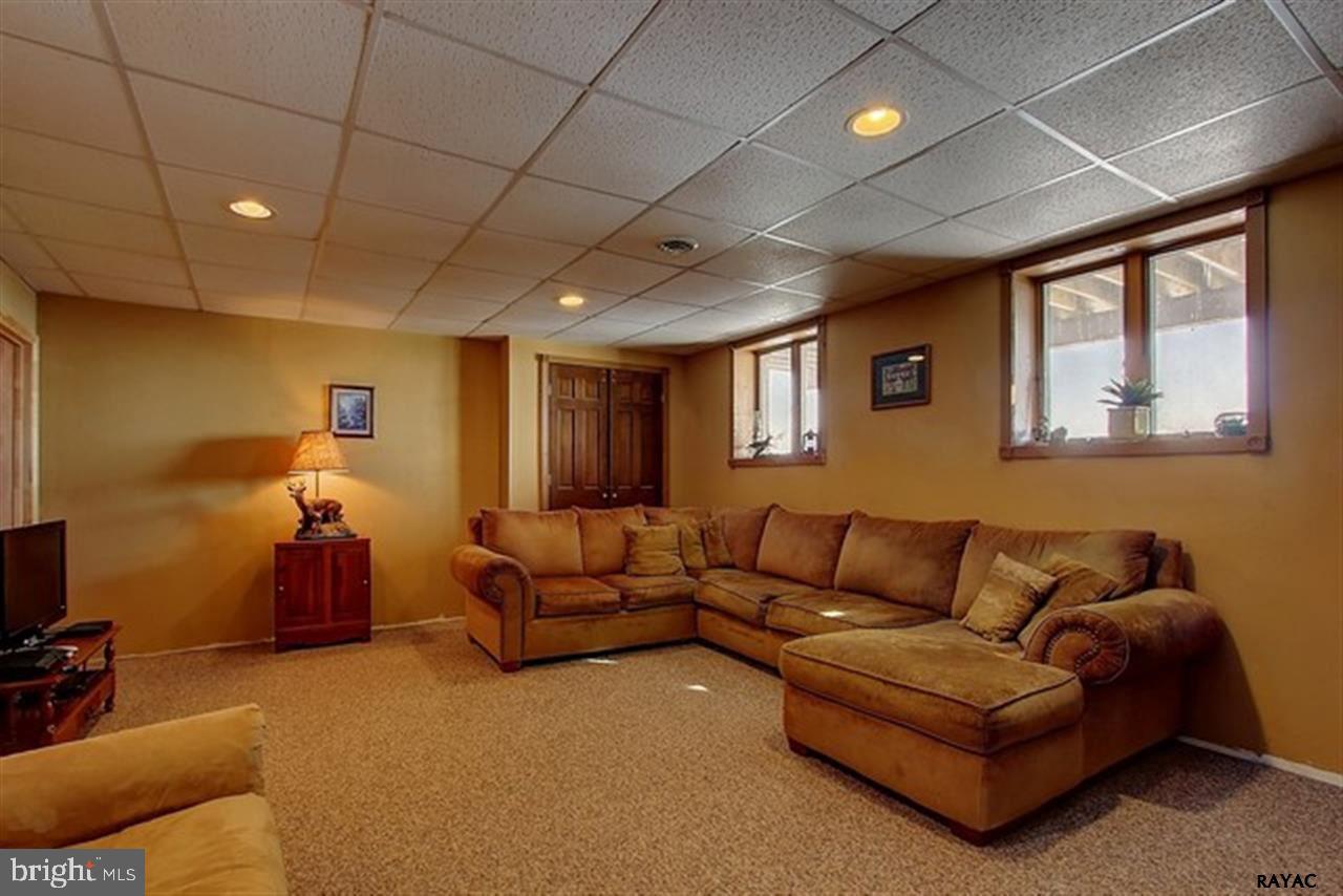 5764 Mountain Road Dover, PA 17315 - Photo 16 of 36