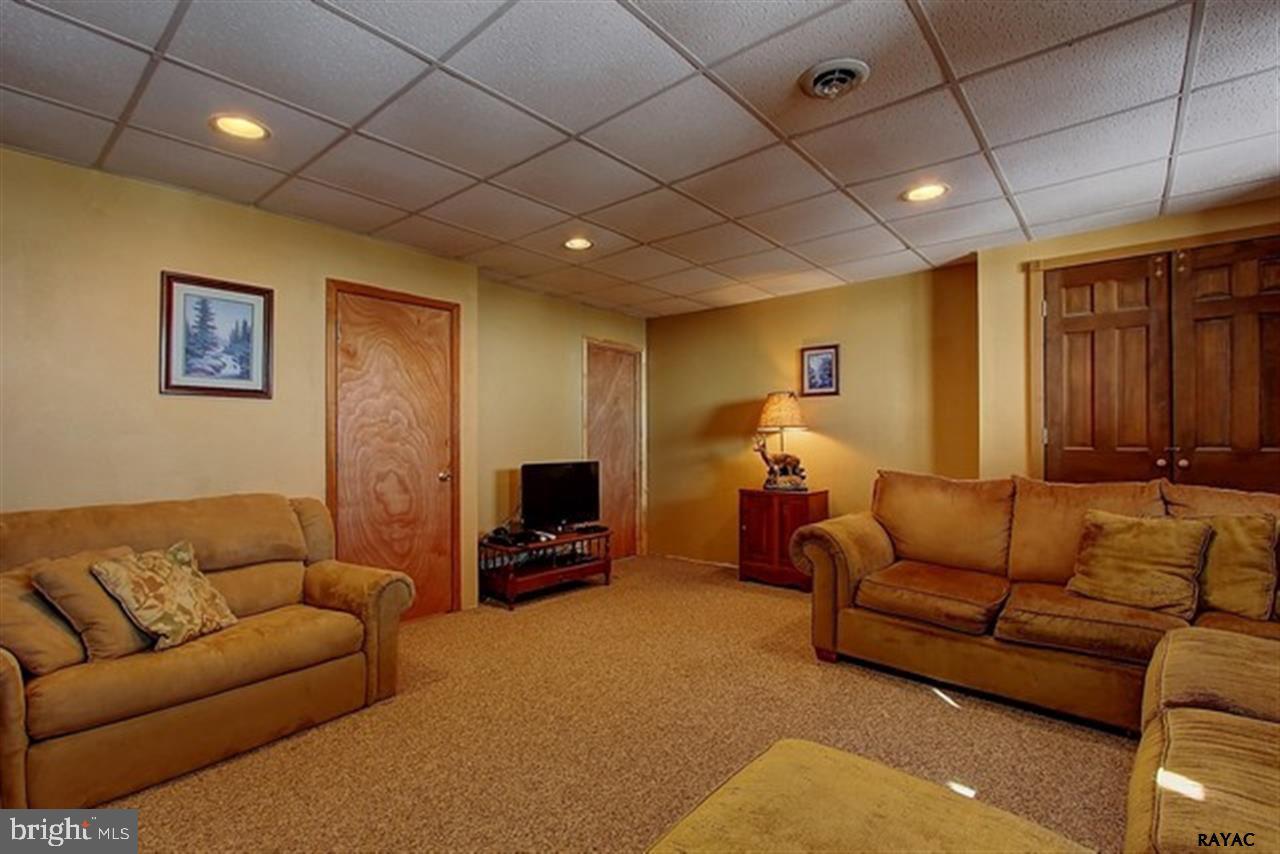 5764 Mountain Road Dover, PA 17315 - Photo 17 of 36