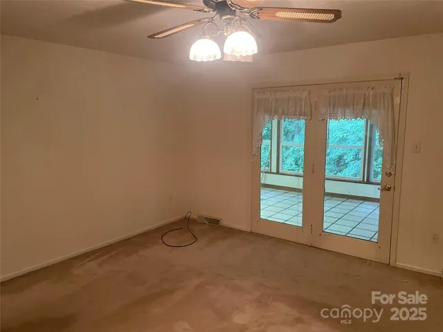 a view of empty room