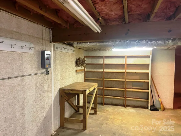 a view of a garage