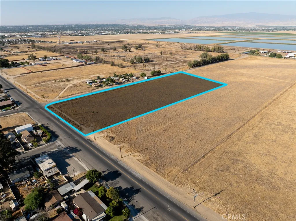 0 Watts Bakersfield, CA 93307 - Photo 8 of 19 a view of an outdoor space