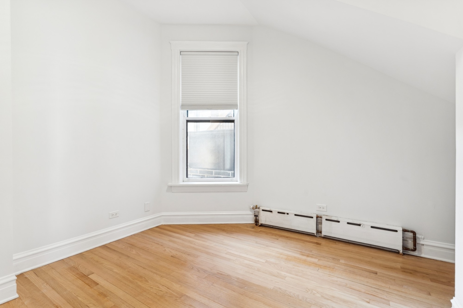 1221 West Draper Street, Unit 1 Chicago, IL 60614 - Photo 11 of 24