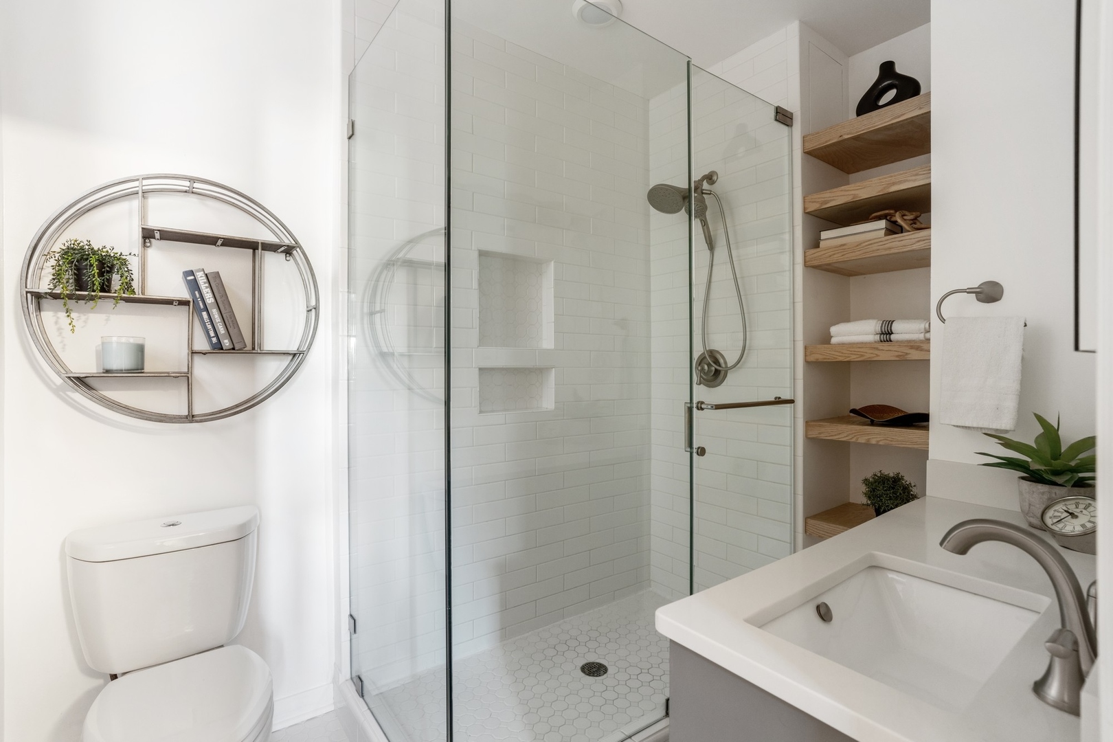1221 West Draper Street, Unit 1 Chicago, IL 60614 - Photo 8 of 24