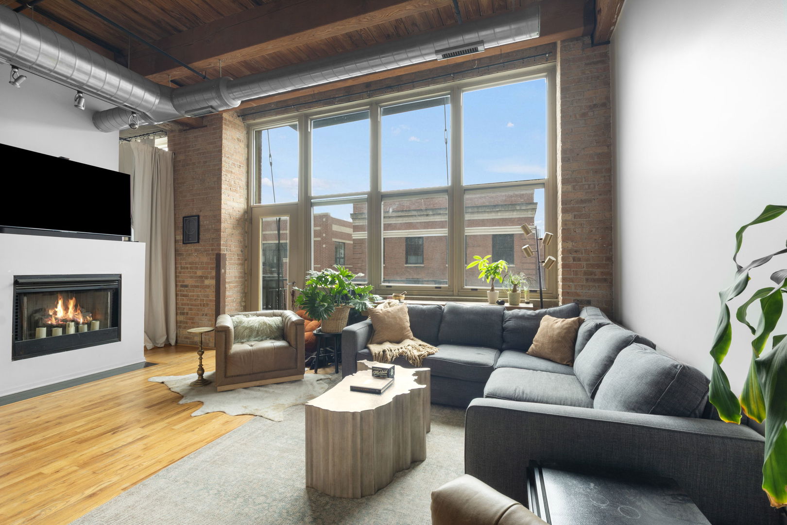 1500 West Monroe Street, Unit 413 Chicago, IL 60607 - Photo 3 of 13