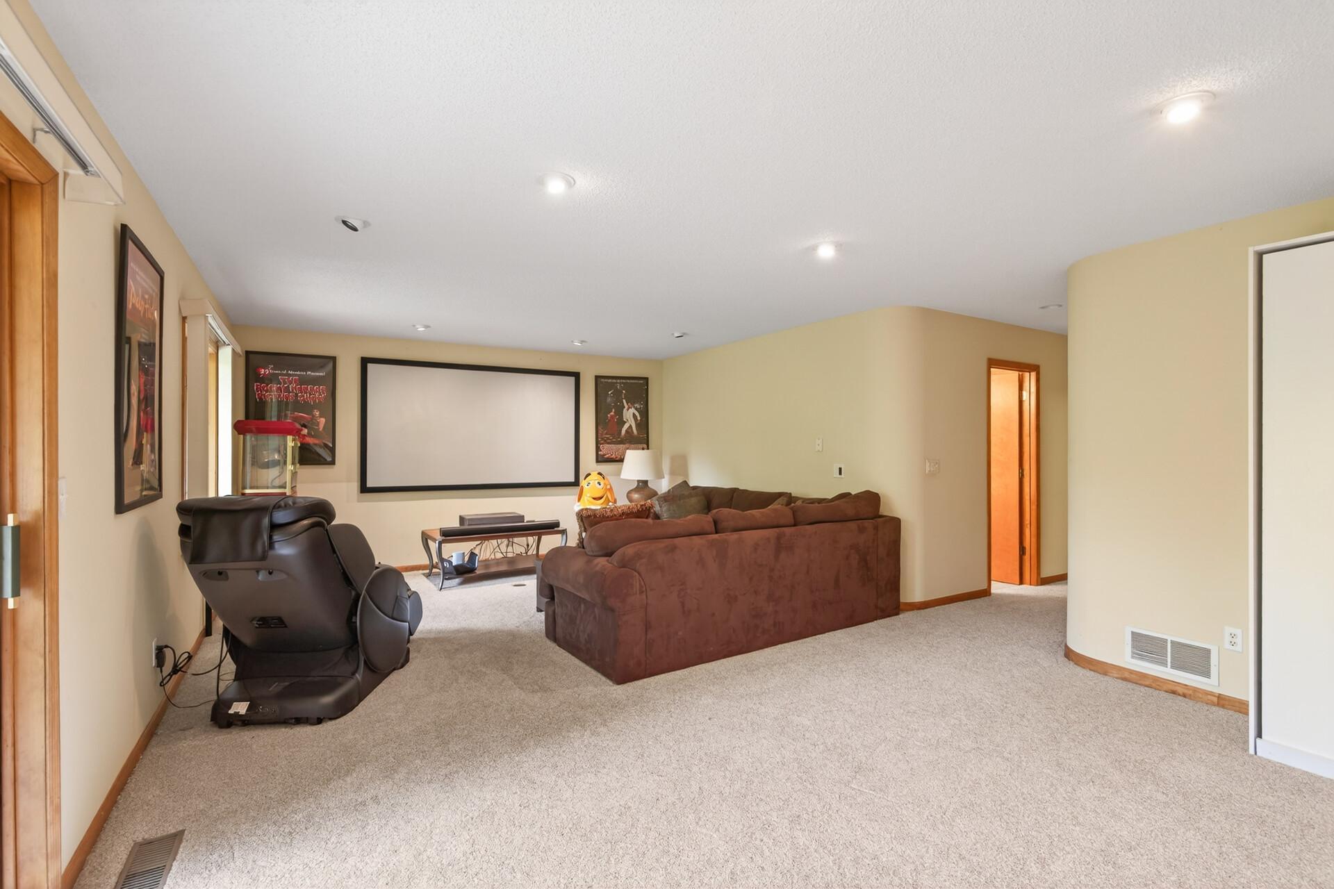 11820 Bren Road Minnetonka, MN 55343 - Photo 35 of 45