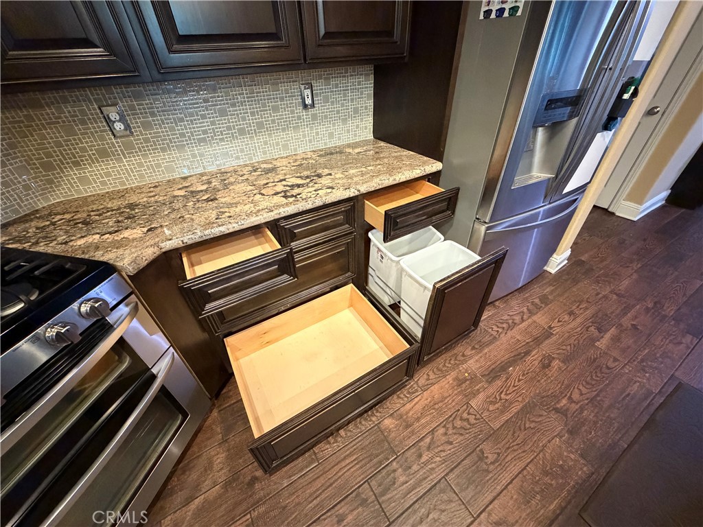 32044 Cypress Way Castaic, CA 91384 - Photo 24 of 59 a view of an outdoor space