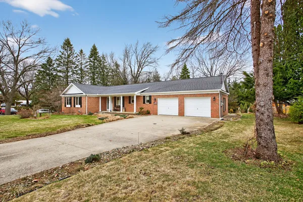 $395,000 | 769 Bellflower, Brooklyn, MI 49230