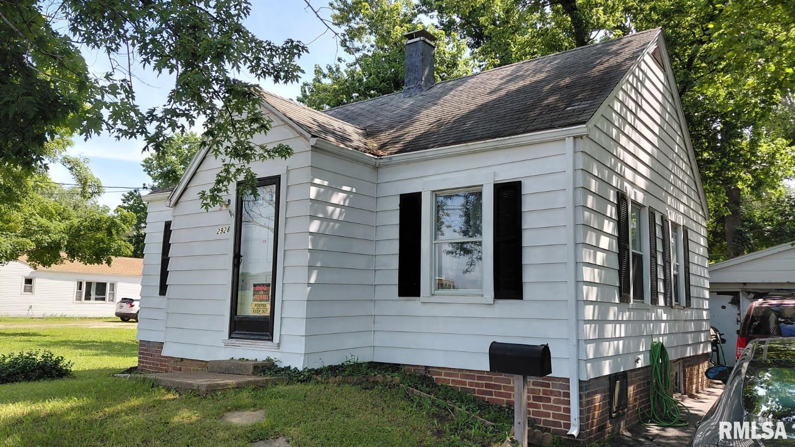 2928 South 11th Street Springfield, IL 62703 - Photo 2 of 2
