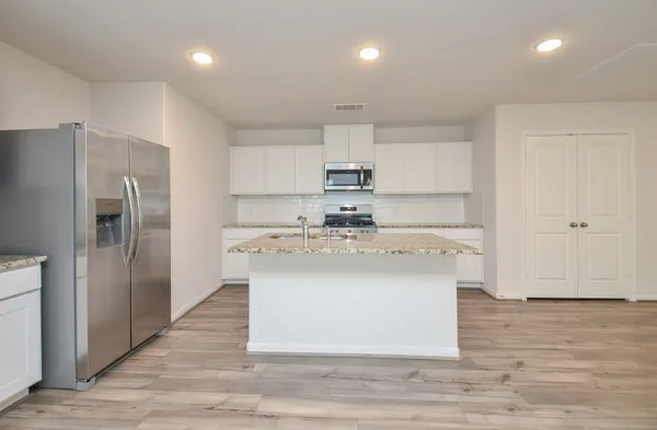 $2,395 | 18831 Glenwood Chase Court, Katy, TX 77449