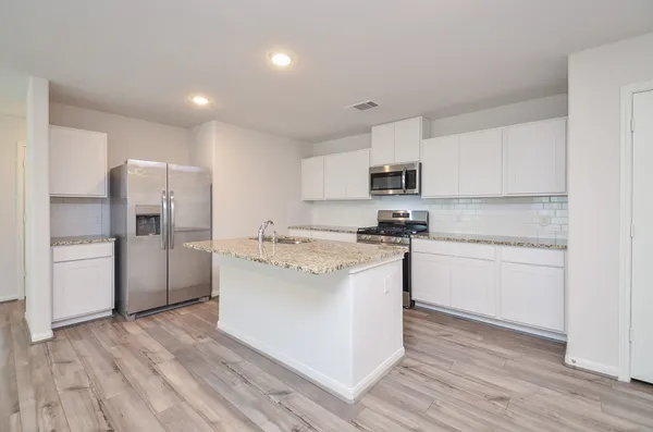 $2,395 | 18831 Glenwood Chase Court, Katy, TX 77449