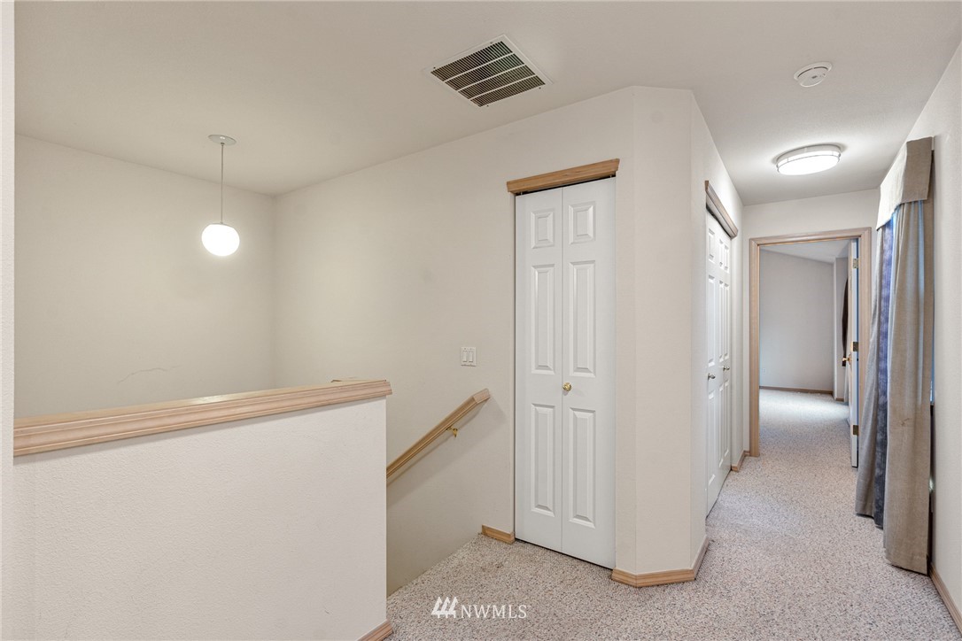 18818 19th Drive Southeast Bothell, WA 98012 - Photo 17 of 37 Gallery Image 17