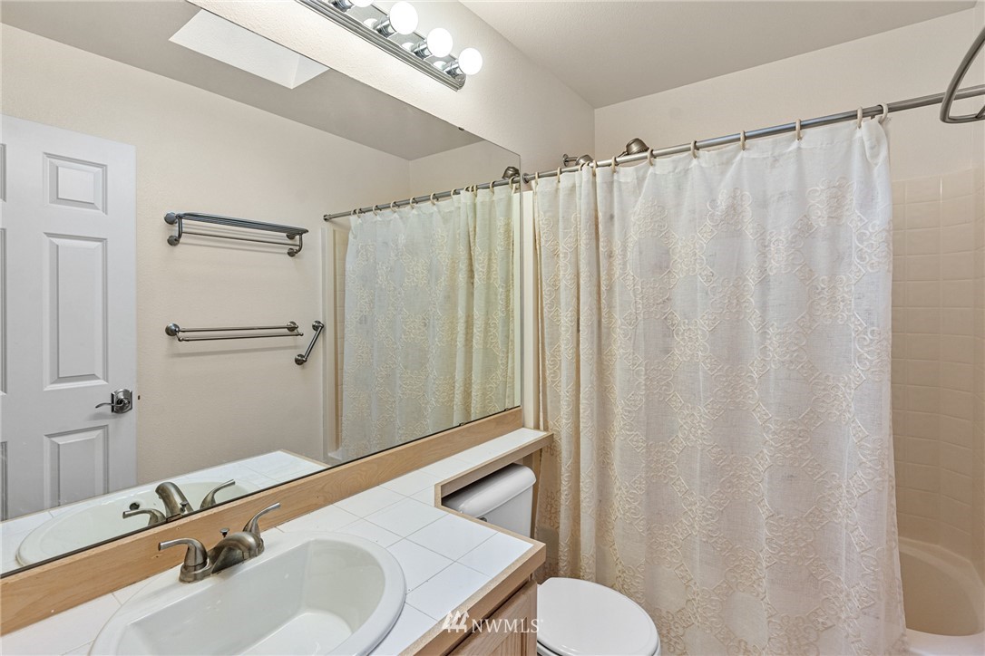 18818 19th Drive Southeast Bothell, WA 98012 - Photo 29 of 37 Gallery Image 29