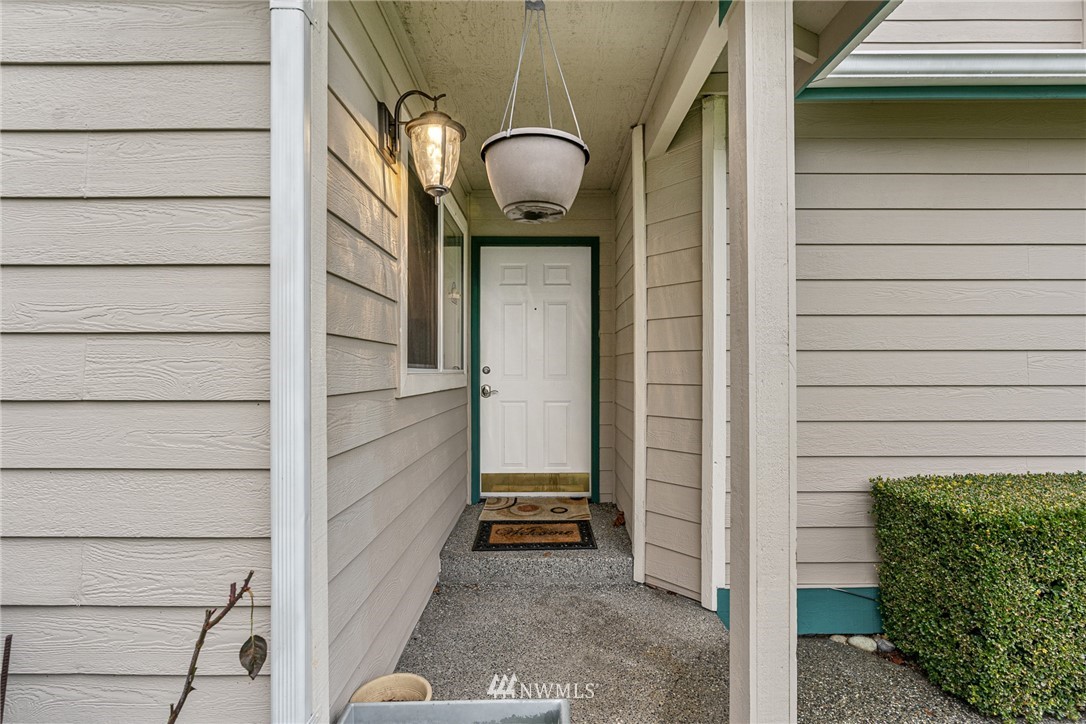 18818 19th Drive Southeast Bothell, WA 98012 - Photo 4 of 37 Gallery Image 4