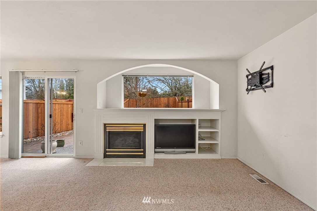 18818 19th Drive Southeast Bothell, WA 98012 - Photo 7 of 37 Gallery Image 7