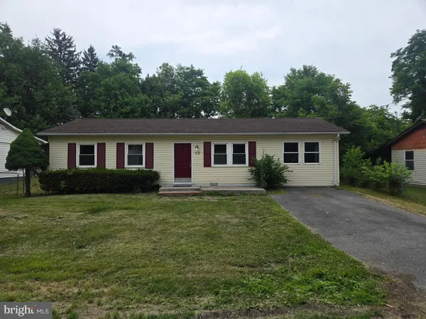 $249,990 | 65 Hawthorne Avenue, Martinsburg, WV 25401