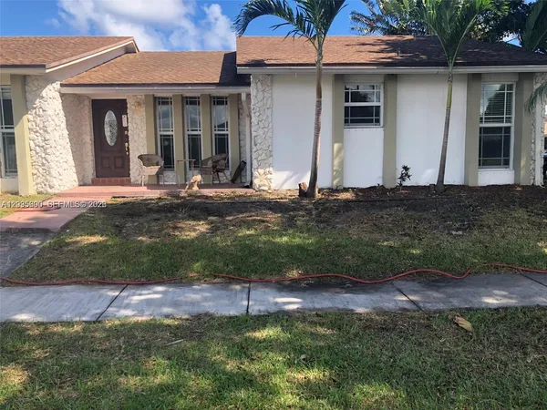 $3,275 | Dania Beach, Dania Beach, FL 33004