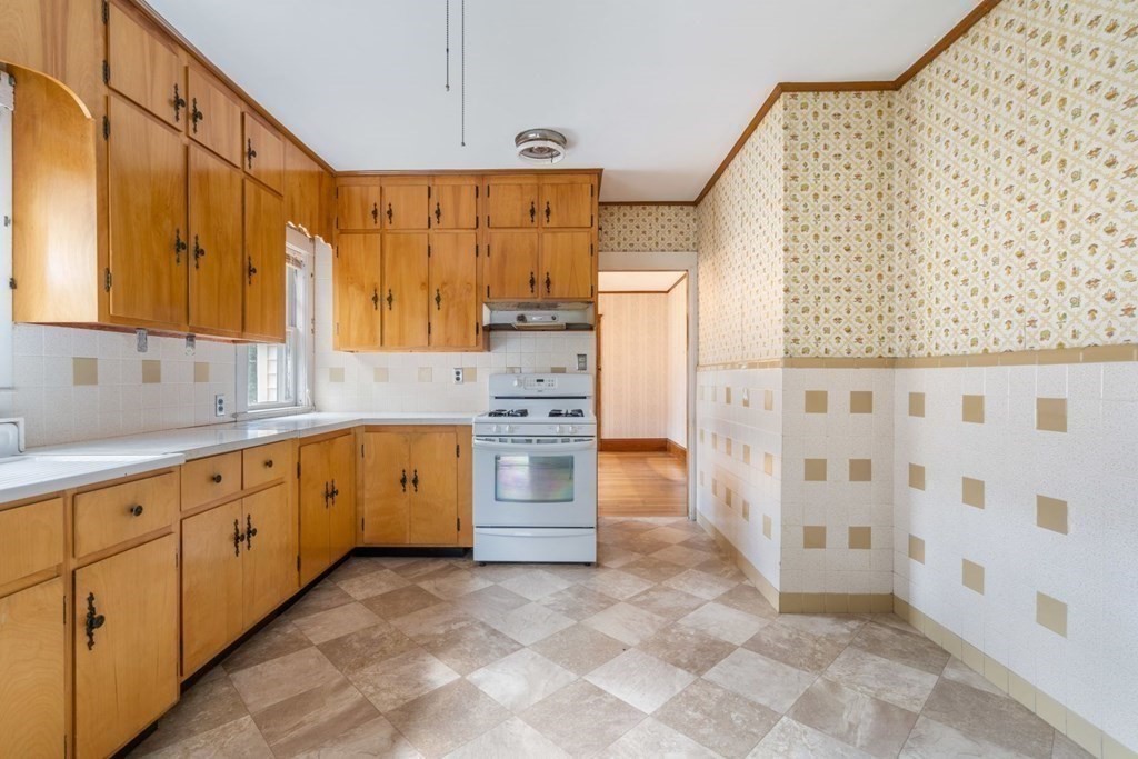 21 Allen Street Arlington, MA 02474 - Photo 21 of 42