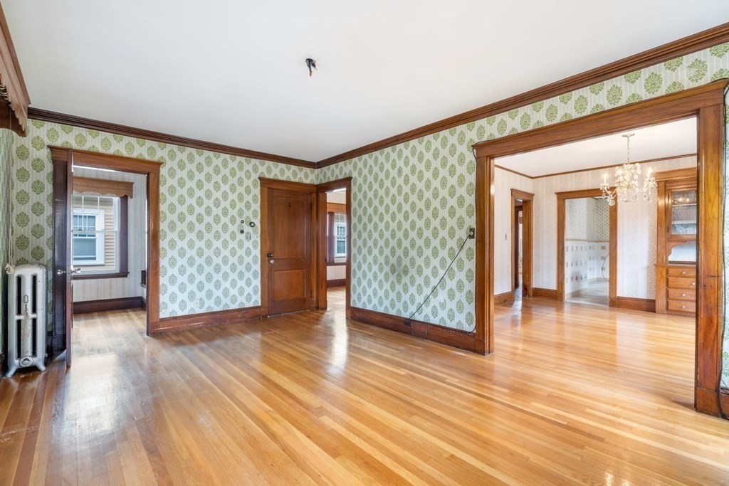 21 Allen Street Arlington, MA 02474 - Photo 3 of 42