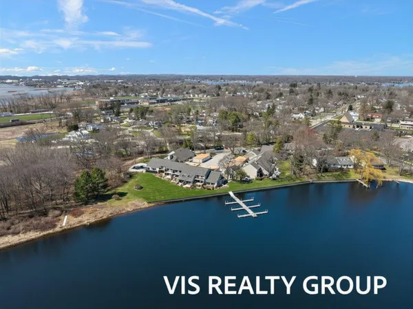 $450,000 | 570 Wind Drift Lane, Unit 25, Spring Lake, MI 49456