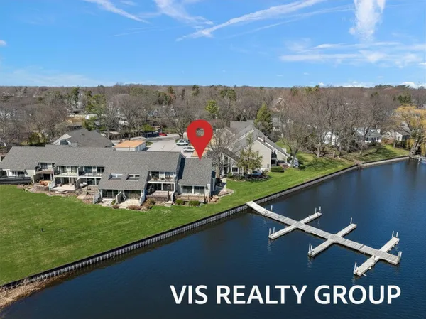 $450,000 | 570 Wind Drift Lane, Unit 25, Spring Lake, MI 49456