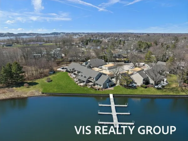 $450,000 | 570 Wind Drift Lane, Unit 25, Spring Lake, MI 49456