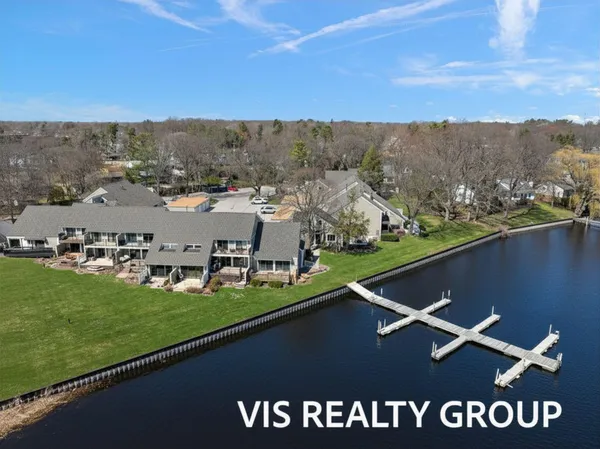 $450,000 | 570 Wind Drift Lane, Unit 25, Spring Lake, MI 49456