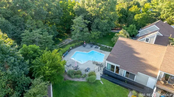 $450,000 | 570 Wind Drift Lane, Unit 25, Spring Lake, MI 49456