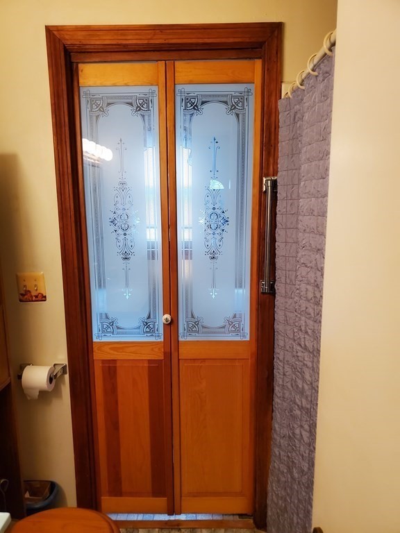 236 Rosewell Street Springfield, MA 01109 - Photo 11 of 19 Gallery Image 11