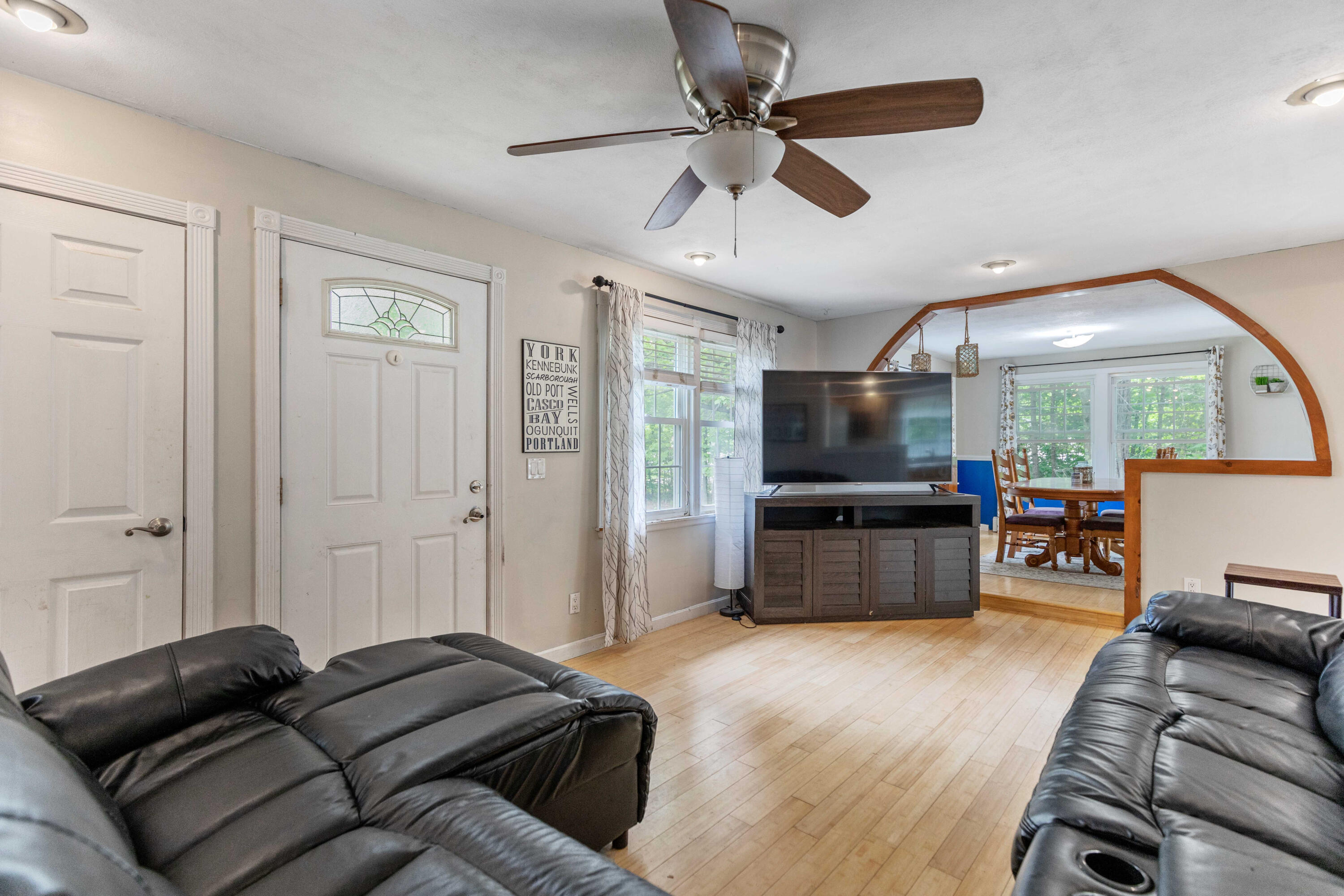 406 Gorham Road Scarborough, ME 04074 - Photo 13 of 46 406 Gorham Road Scarborough_014