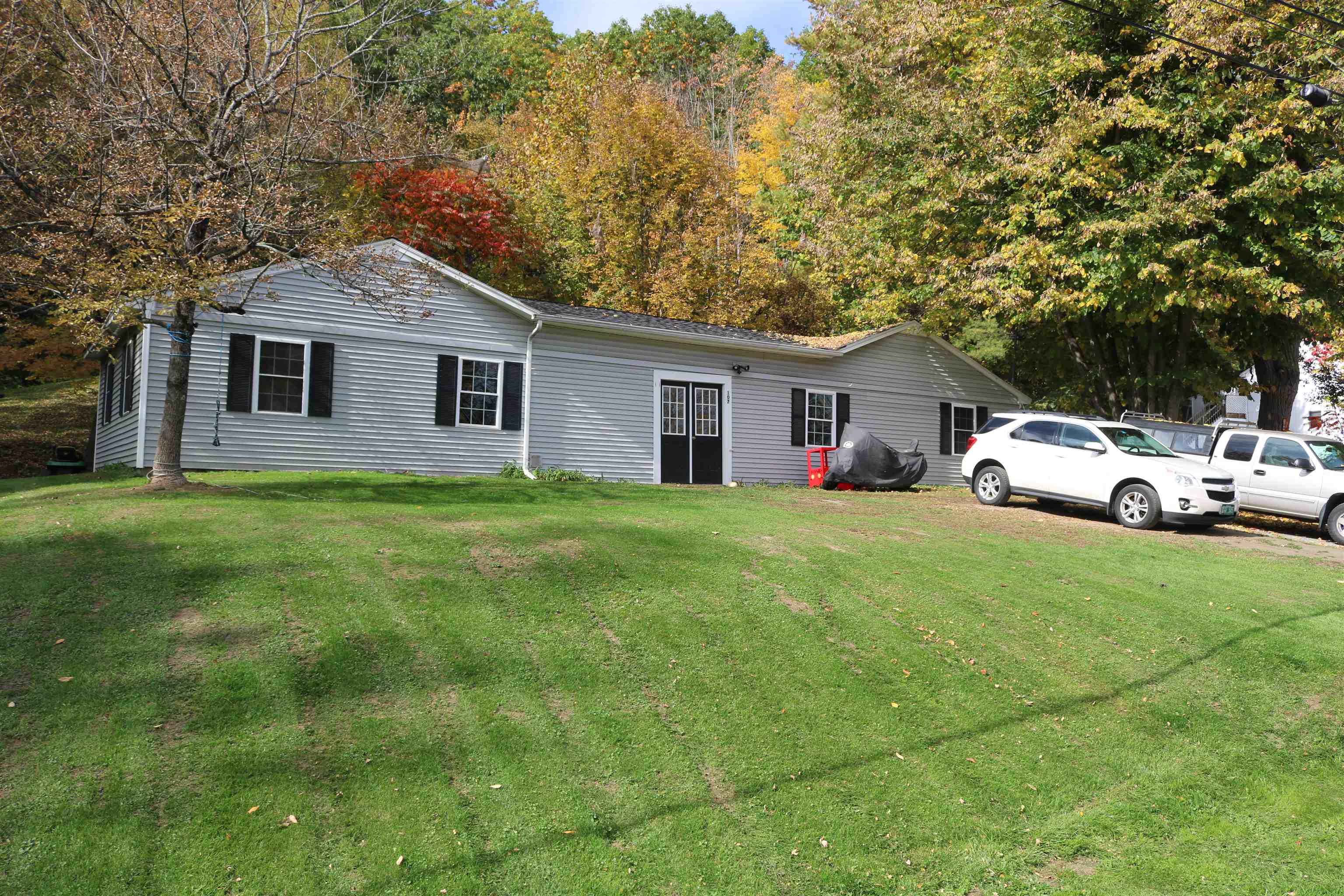 107 Upper Loveland Road Norwich, VT 05055 - Photo 2 of 19