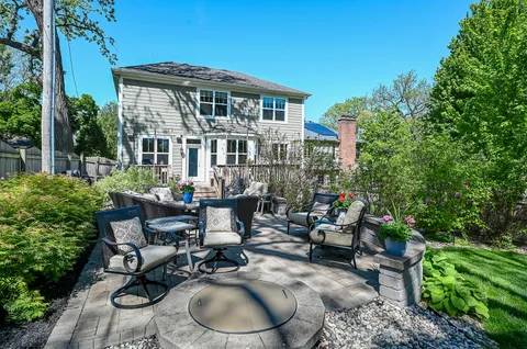 $1,299,000 | 5607 Hillcrest Road, Downers Grove, IL 60516