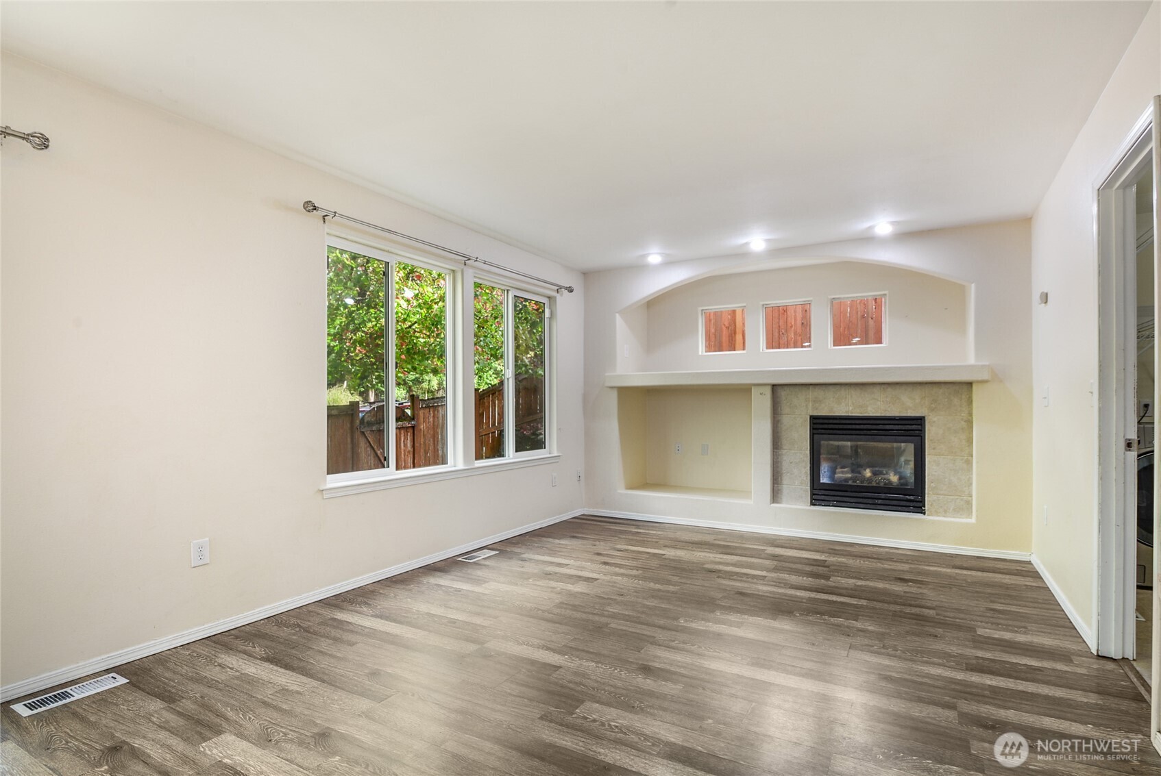 18302 8th Avenue Southeast Bothell, WA 98012 - Photo 13 of 32 Gallery Image 13