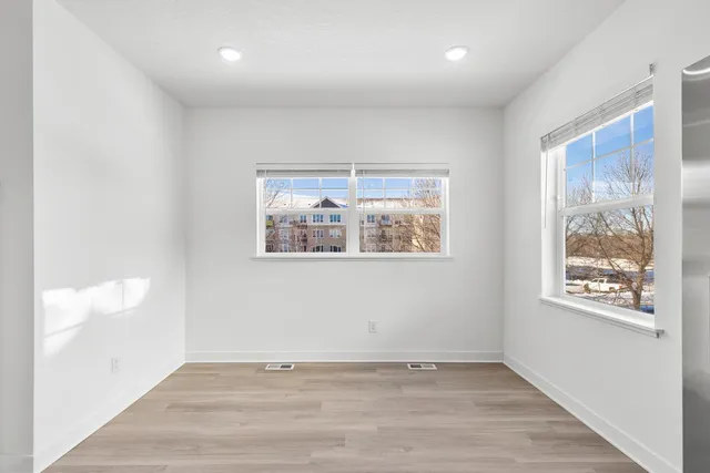 $369,900 | 3141 Clover Ridge Drive, Chaska, MN 55318