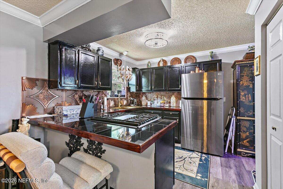 06-Kitchen