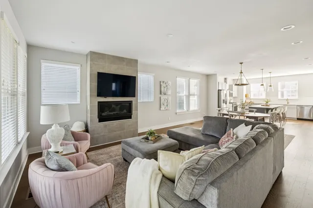 $3,785 | 426 Becanni Lane, Nashville, TN 37209