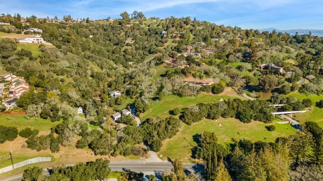 $1,500,000 | 2 El Vanada Road, Redwood City, CA 94062