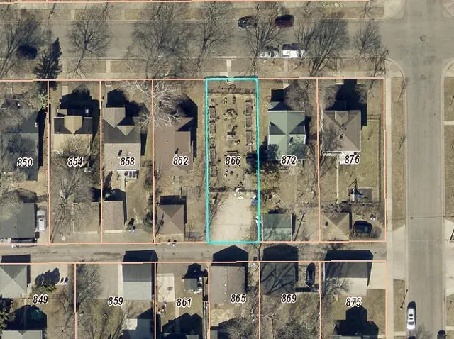 $47,000 | 866 Clear Avenue East, St. Paul, MN 55106