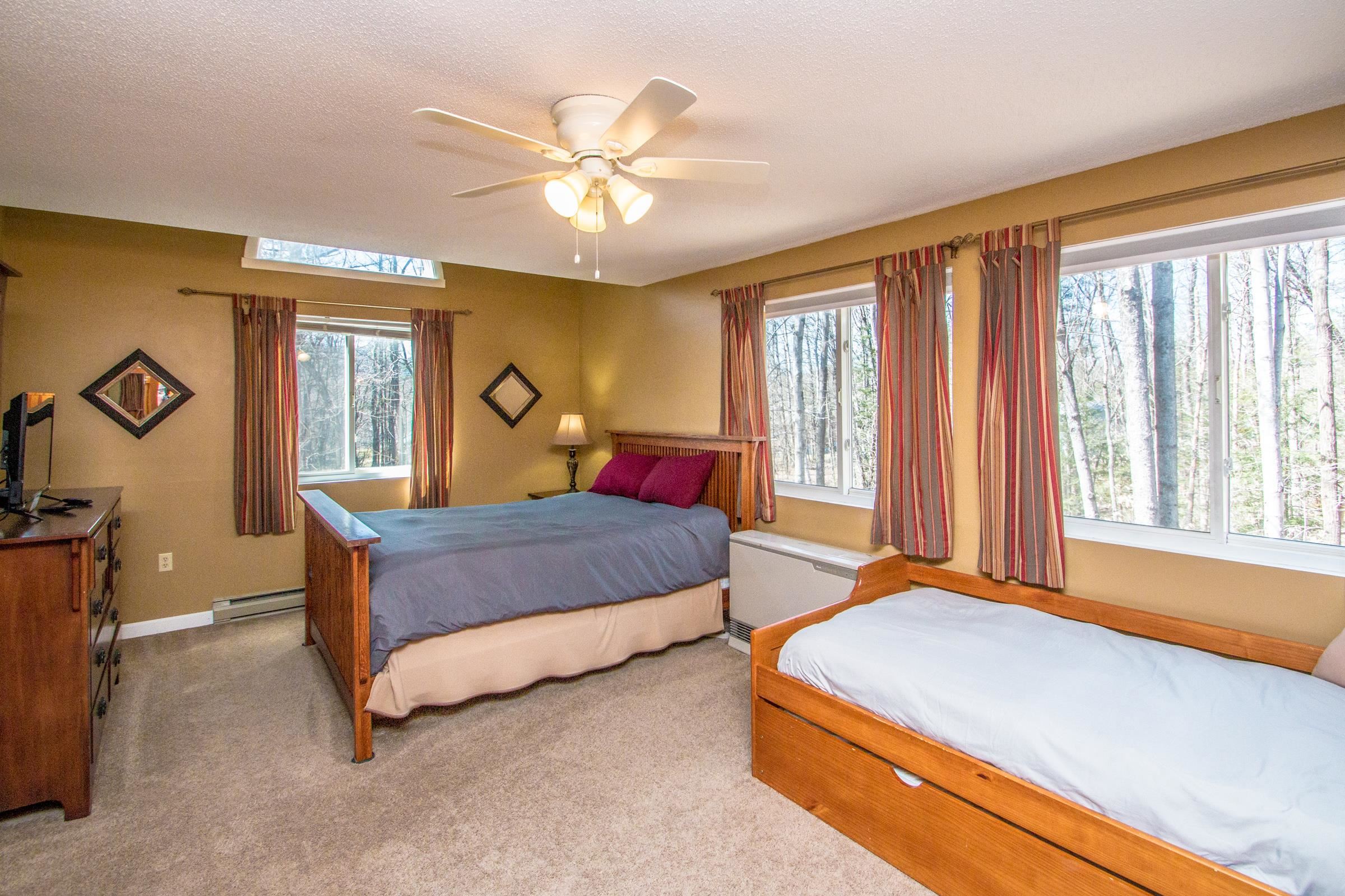 25 Hawke Road, Unit 12A Conway, NH 03860 - Photo 23 of 40